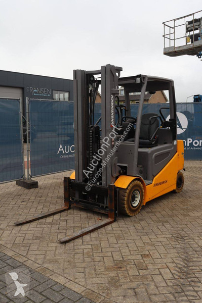 Chariot élévateur Jungheinrich 425S