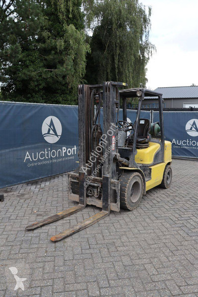 Hyundai 33L-7A Forklift