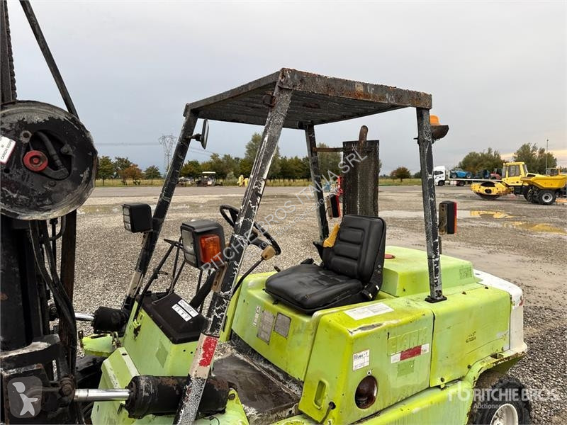 Emelőtargonca Clark C500 Y80PD 4000 kg Forklift