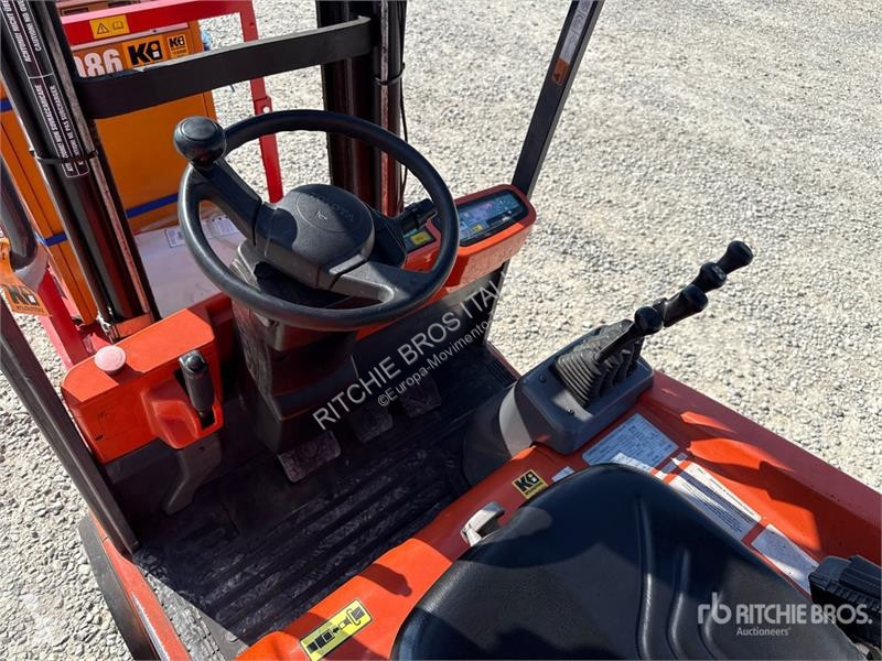可升降式叉车 Toyota 1500 kg Electric Forklift