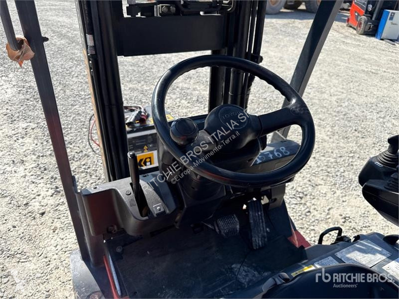 可升降式叉车 Toyota 7FBEF18 1800 kg Electric Forklift