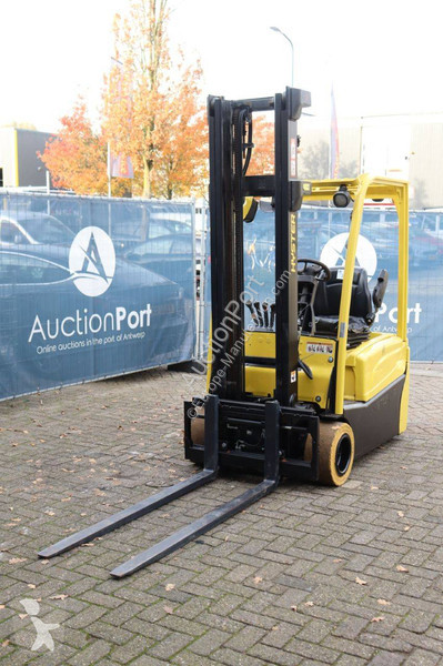 Chariot élévateur Hyster MWB