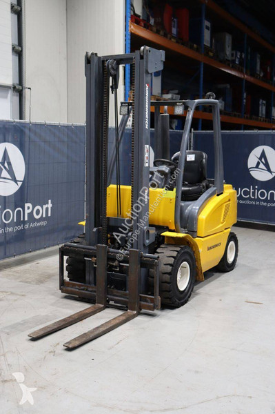 Chariot élévateur Jungheinrich DFG30BK400ZT