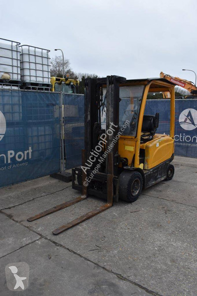 Teleskopický manipulátor Hyster -717