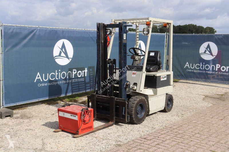 Wózek podnośnikowy Komatsu FB14-5