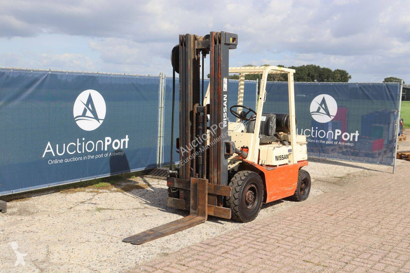 Wózek podnośnikowy Nissan PF02A20U