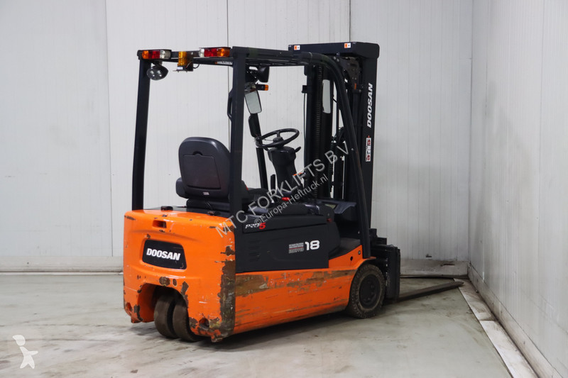 Chariot élévateur Doosan B18T-5