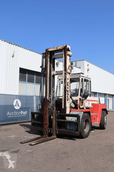 Chariot élévateur Svetruck 860 28