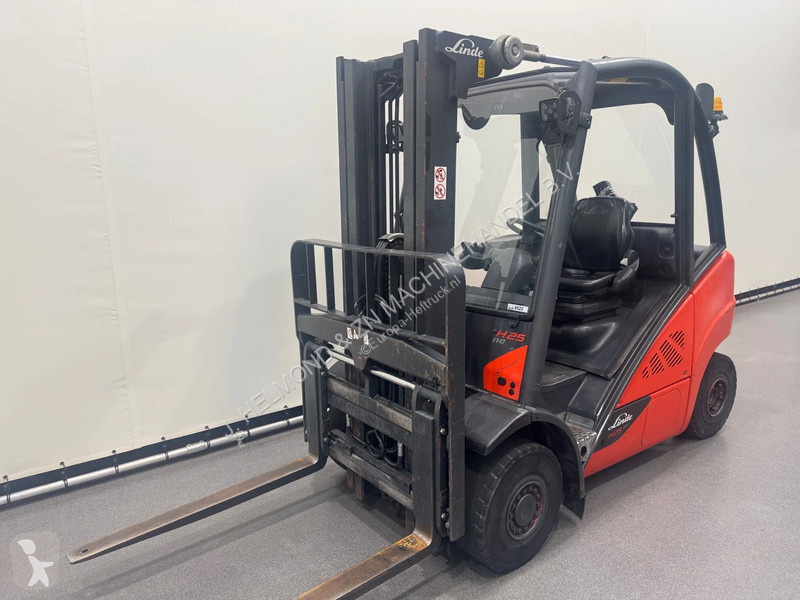 Chariot élévateur Linde 393 H 25 D-02