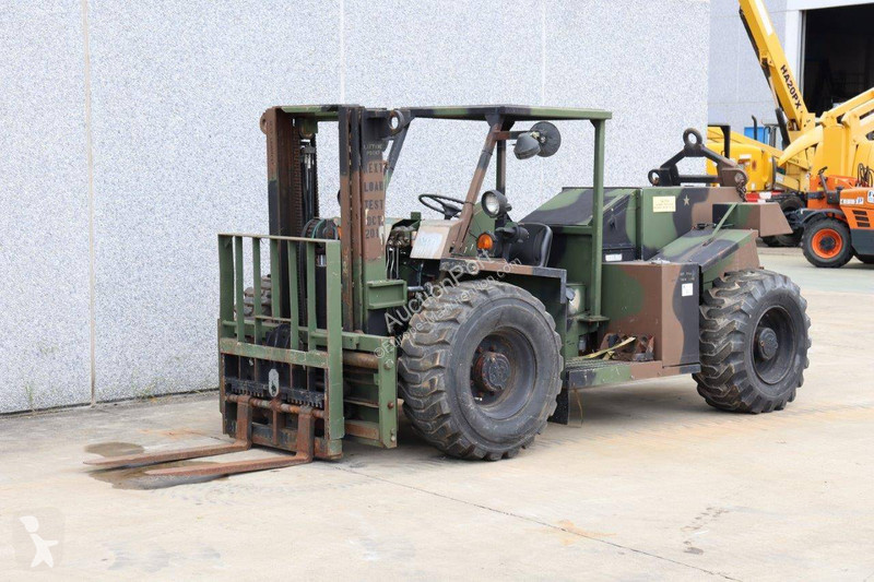 Chariot élévateur Case MHE270