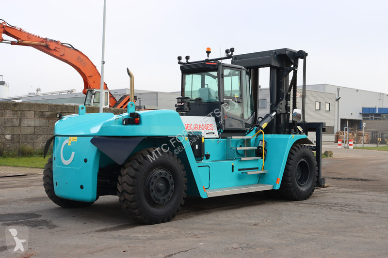 Empilhador elevador Konecranes SMV 32-1200C