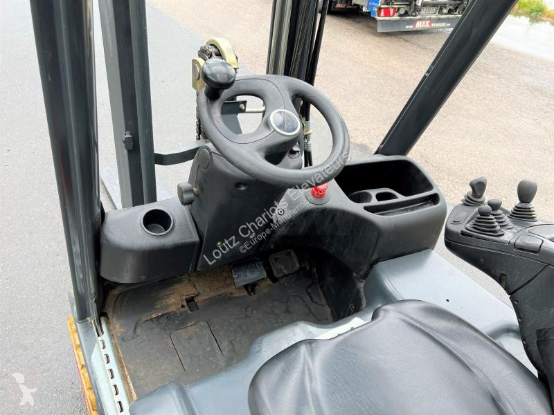 Chariot élévateur Linde  E16-02