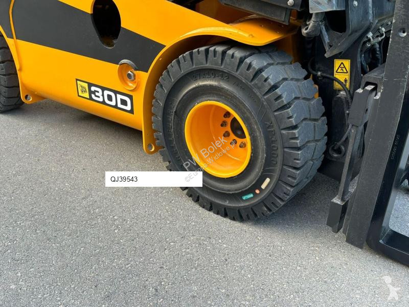 Teleskopický manipulátor JCB Teletruk