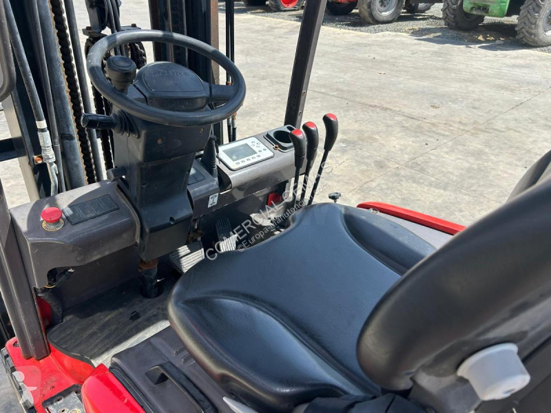 Carretilla elevadora Manitou  ME320