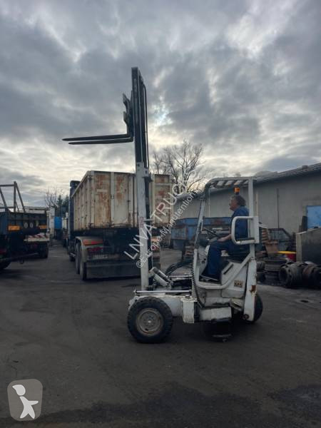 Stivuitor transportabil Moffett