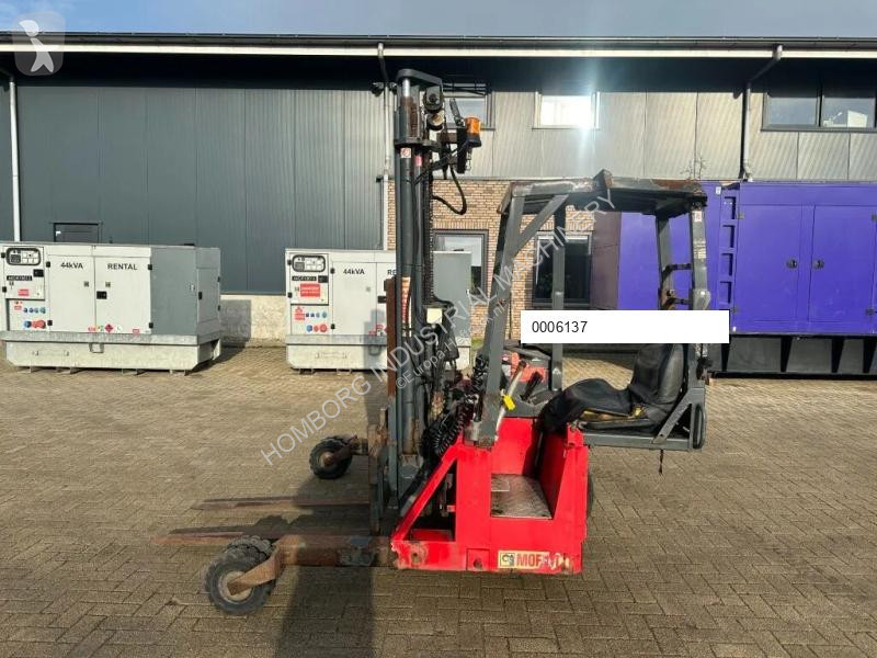 رافعة شوكية محمولة Moffett M4 20.1 Kubota...