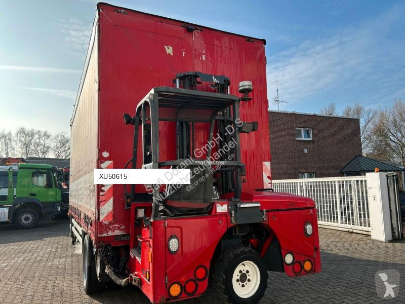 Naložený vozík Moffett M4 20.4