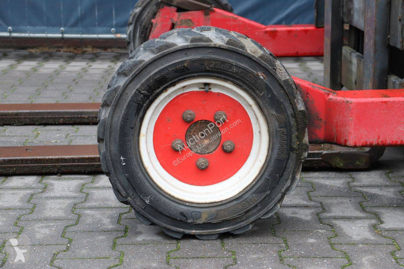 Chariot embarqué Moffett 20.3