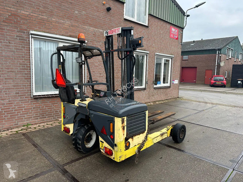 Meeneemheftruck Moffett 25.3 2,5 TON SIDESHIFT...