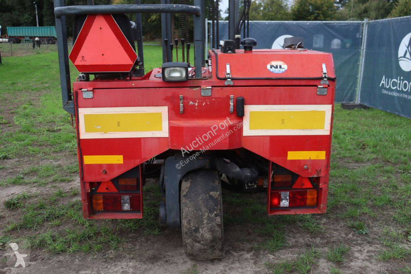 Moffett 003 lorry mounted forklift