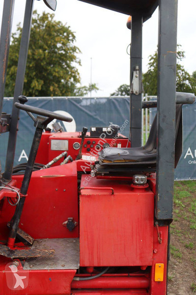 Moffett 003 lorry mounted forklift