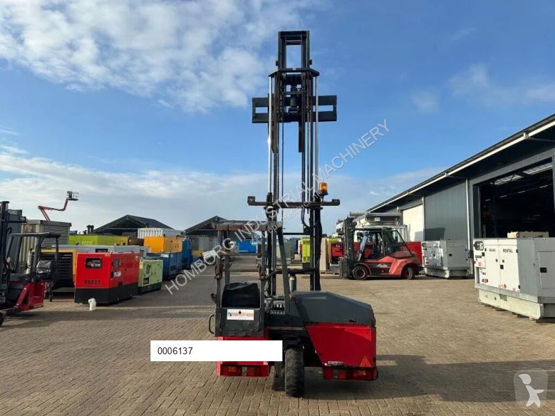 رافعة شوكية محمولة Moffett M4 20.1 Kubota...