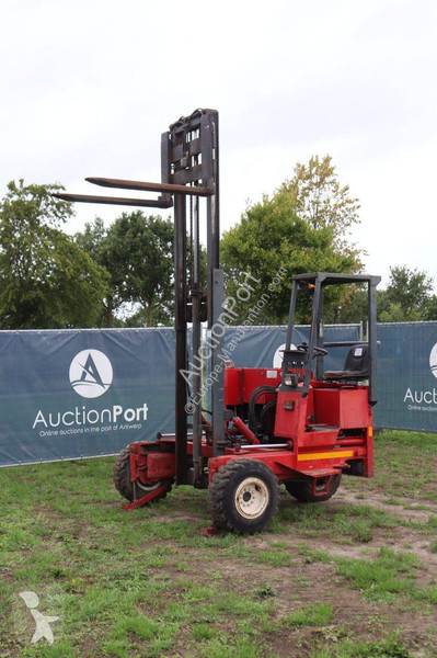 Moffett 003 lorry mounted forklift