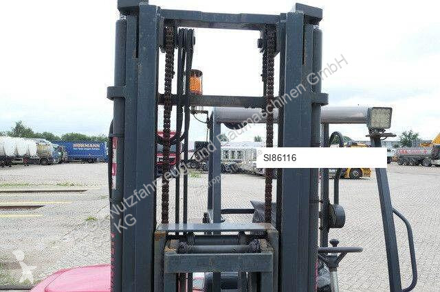 رافعة شوكية محمولة Moffett M4 25.3,...
