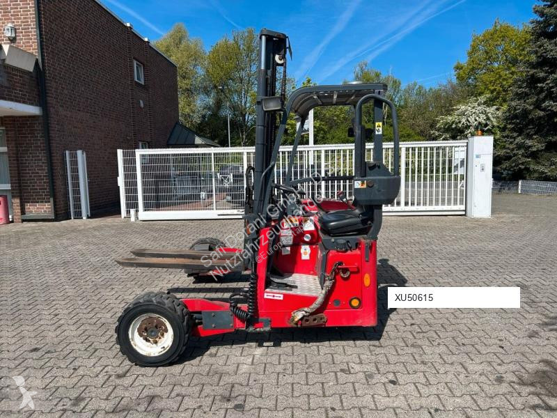 Naložený vozík Moffett M4 20.4