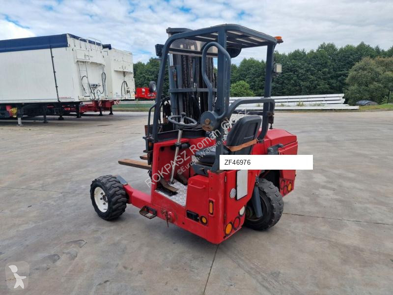رافعة شوكية محمولة Moffett M4 25.3