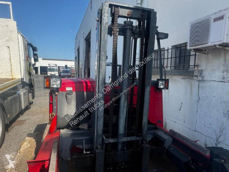 Závesný vysokozdvižný vozík Moffett M 8 35.4