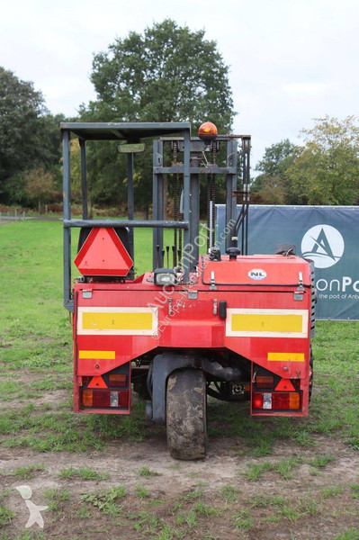 Moffett 003 lorry mounted forklift