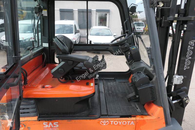 رافعة شوكية محمولة Toyota 7FBMF30 Batterie 19/2016