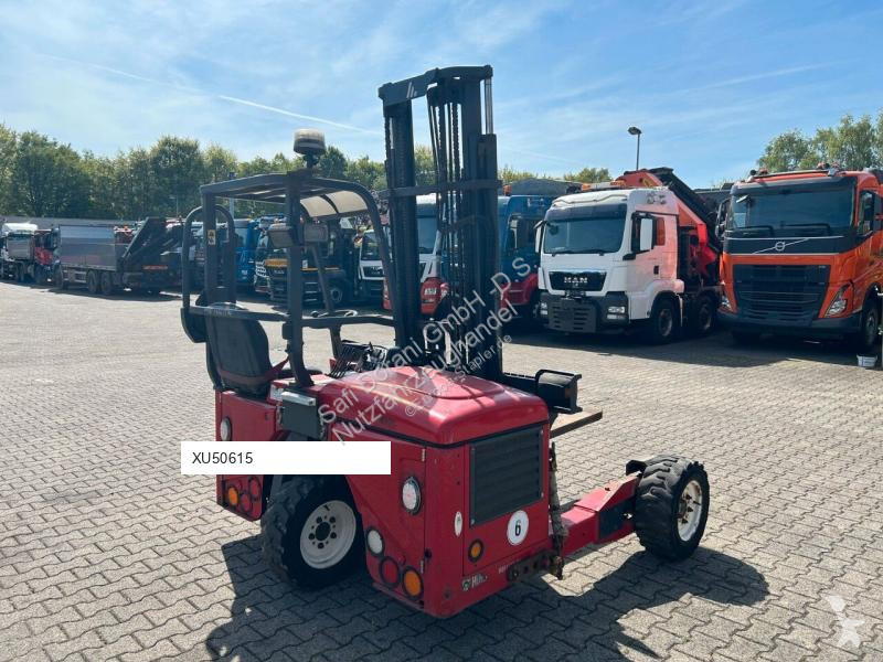 Naložený vozík Moffett M4 20.4
