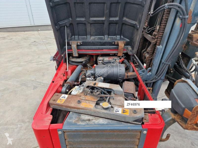 رافعة شوكية محمولة Moffett M4 25.3