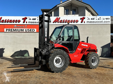 رافعة شوكية لجميع التضاريس Manitou