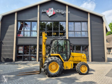 Ruw-terrein heftruck JCB 926