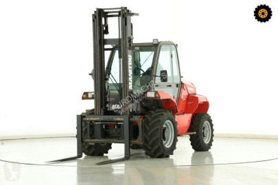 رافعة شوكية لجميع التضاريس Manitou