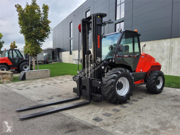 رافعة شوكية لجميع التضاريس Manitou