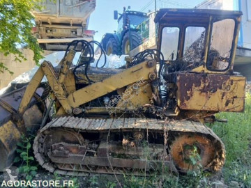 Bulldozer de cadenas Case