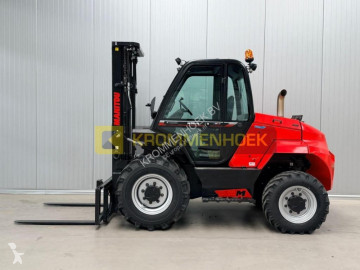 Навантажувач підвищеної прохідності Manitou
