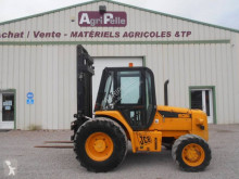 Wózek terenowy JCB 926 używany