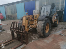 Carretilla todoterreno Caterpillar TH330 usada