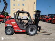 Carretilla todoterreno Manitou MH 25-4 T BUGGIE usada