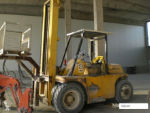 Chariot tout terrain Caterpillar B-16 occasion