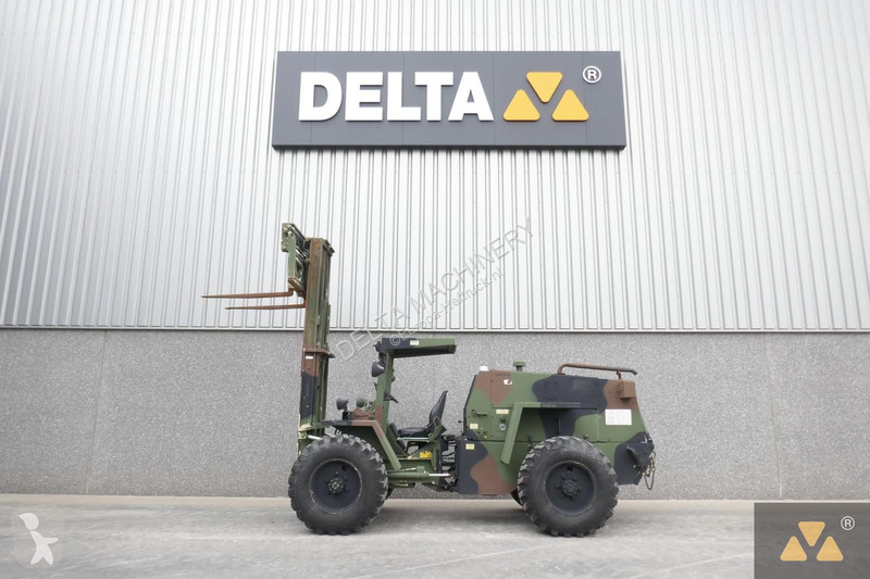 Carrello elevatore fuoristrada M4K Ex-army