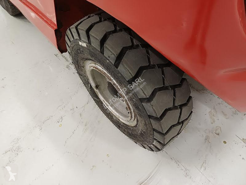 رافعة شوكية لجميع التضاريس Manitou 25T