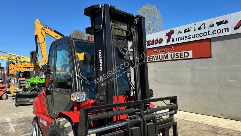 رافعة شوكية لجميع التضاريس Manitou MSI 50 4X2