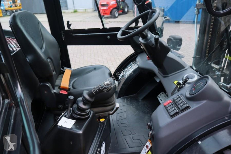 Ruw-terrein heftruck Manitou MC25-4 Valid...