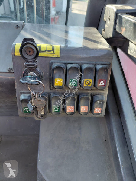 رافعة شوكية لجميع التضاريس Manitou ST3B